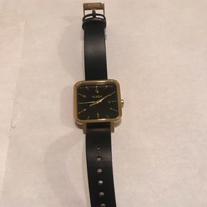 Nixon Ragnar leather strap watch